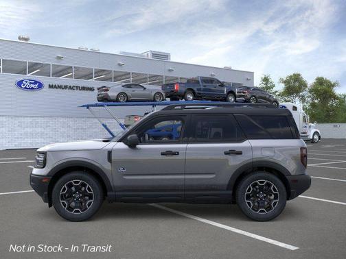 Carbonized Gray Metallic 2026 Ford Bronco Sport Outer Banks