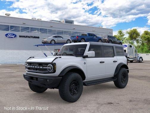 Oxford White 2026 Ford Bronco Outer Banks
