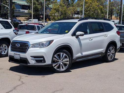Crystal White Pearl 2020 Subaru Ascent Limited 8-Passenger