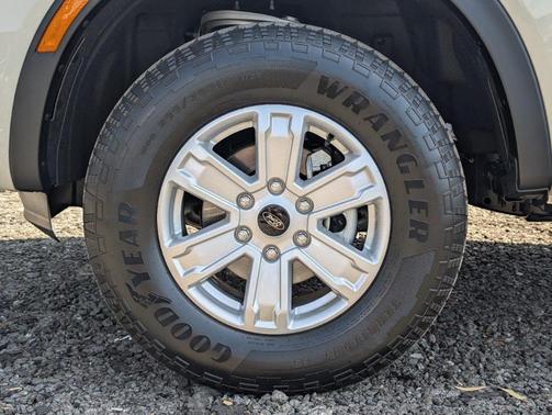 Desert Sand 2025 Ford Ranger XL