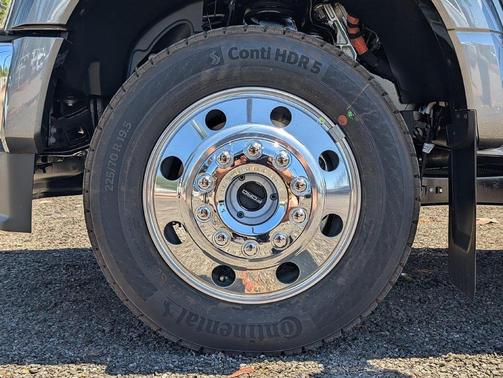Carbonized Gray 2026 Ford F-450 Lariat