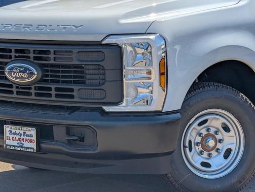 Oxford White 2026 Ford F-250 XL