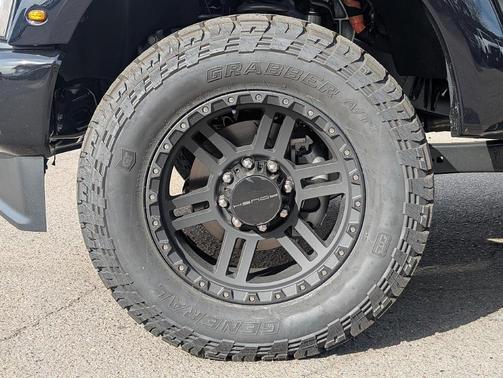 Agate Black Metallic 2026 Ford F-250 Lariat