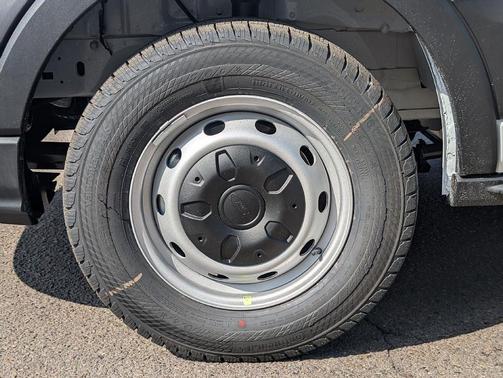 2026 Ford Transit-250 148 WB Medium Roof Cargo