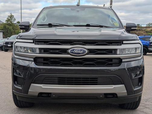 Dark Matter Metallic 2022 Ford Expedition Max XLT