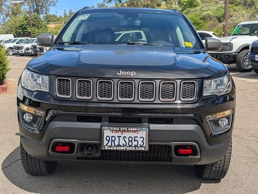 Diamond Black 2021 Jeep Compass Trailhawk