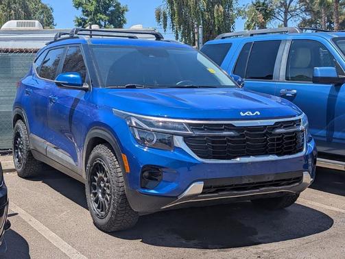 Neptune Blue 2025 Kia Seltos S