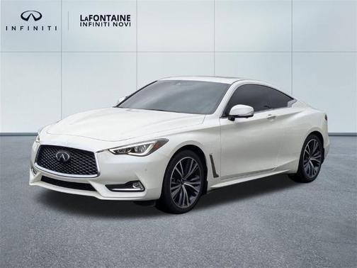 2022 INFINITI Q60 LUXE