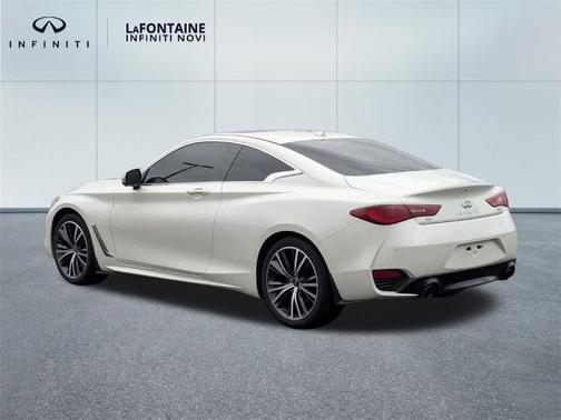 2022 INFINITI Q60 LUXE