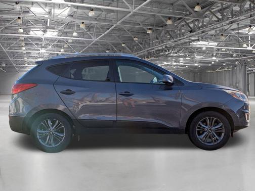 2015 Hyundai TUCSON SE