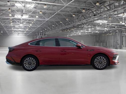 2024 Hyundai SONATA Hybrid SE