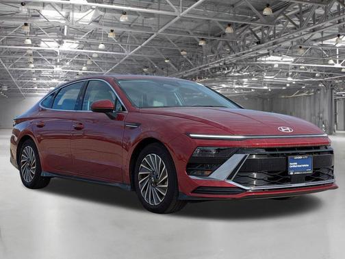 2024 Hyundai SONATA Hybrid SE
