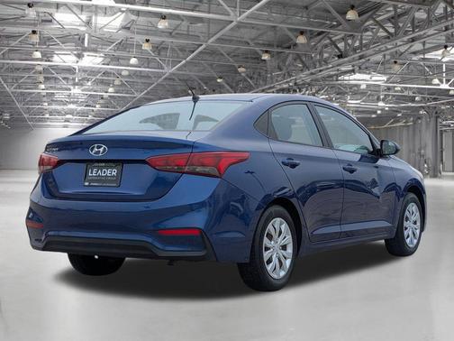 2022 Hyundai Accent SE