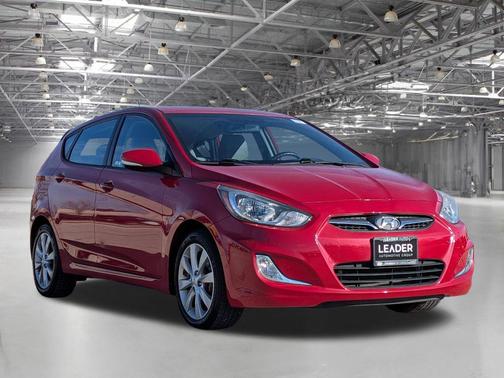 2013 Hyundai Accent SE