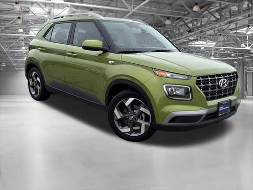 2024 Hyundai VENUE SEL