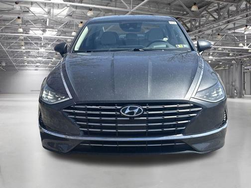 2022 Hyundai SONATA Hybrid Limited
