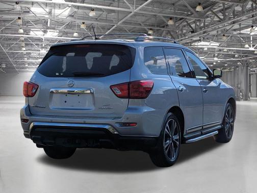 2018 Nissan Pathfinder Platinum