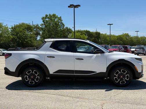 Atlas White 2024 Hyundai SANTA CRUZ XRT