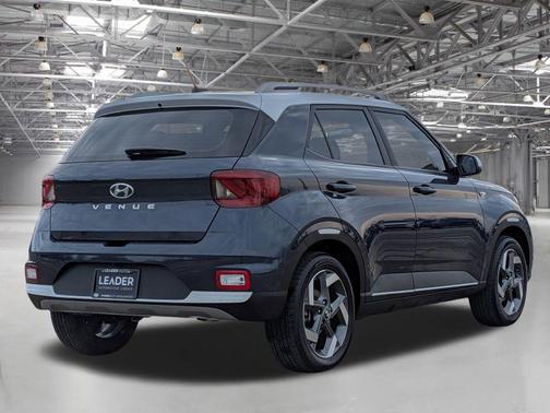 2025 Hyundai VENUE Limited