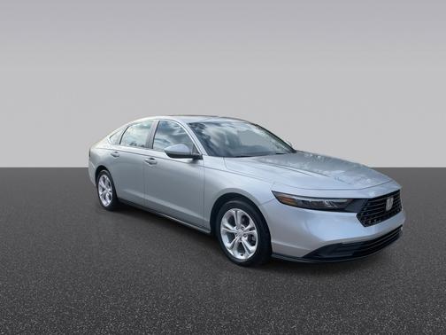Solar Silver Metallic 2024 Honda Accord