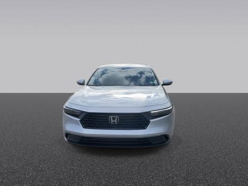 Solar Silver Metallic 2024 Honda Accord