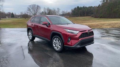 2022 Toyota RAV4 XLE Premium