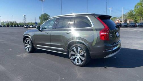 2022 Volvo XC90 T6 Inscription 7 Passenger