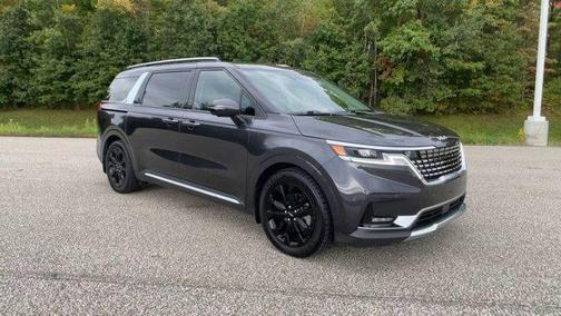 2022 Kia Carnival SX
