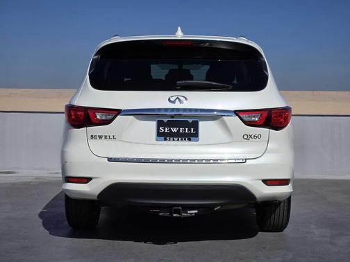 2017 INFINITI QX60 Base