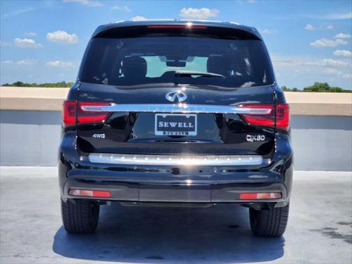 2024 INFINITI QX80 SENSORY AWD