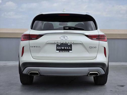 2022 INFINITI QX50 ESSENTIAL