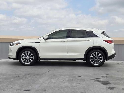 2022 INFINITI QX50 ESSENTIAL