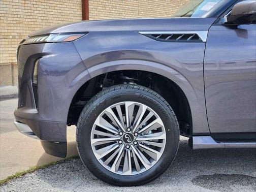 2025 INFINITI QX80 Luxe