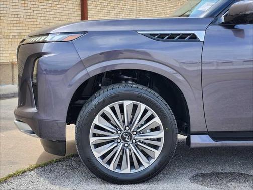2025 INFINITI QX80 Luxe