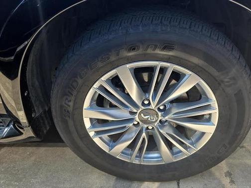 2020 INFINITI QX80 Luxe