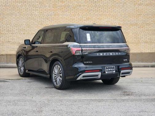 2025 INFINITI QX80 Luxe