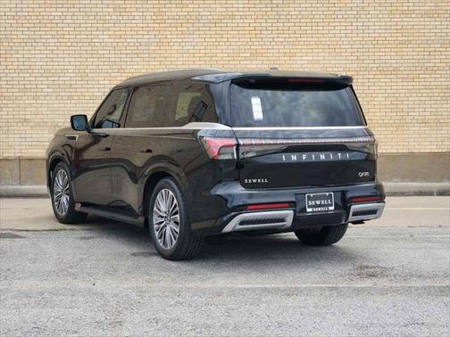 2025 INFINITI QX80 Luxe