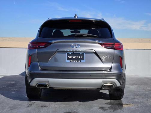 2024 INFINITI QX50 LUXE