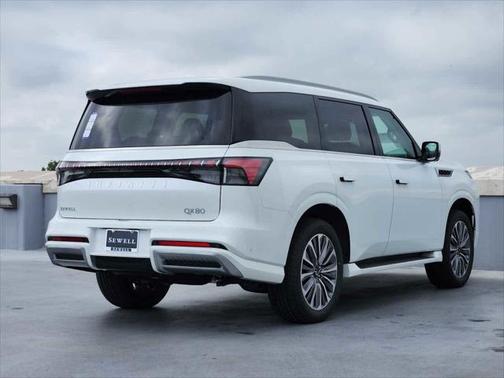 2025 INFINITI QX80 Luxe