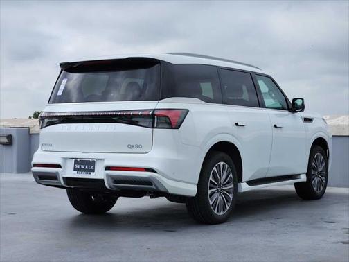 2025 INFINITI QX80 Luxe