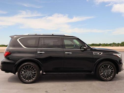 Mineral Black 2024 INFINITI QX80 PREMIUM SELECT AWD