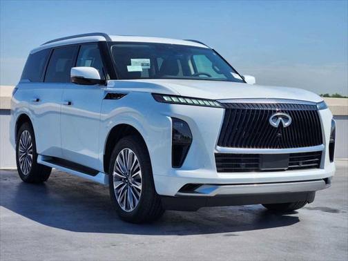2025 INFINITI QX80 Luxe