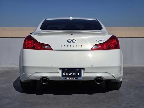 2014 INFINITI Q60 Journey