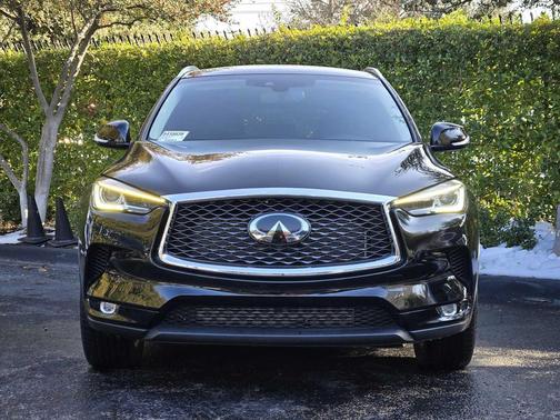 2022 INFINITI QX50 LUXE