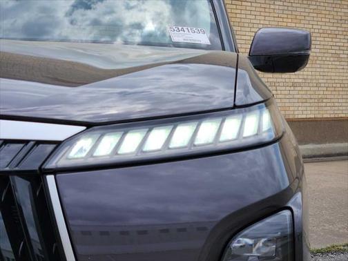 2025 INFINITI QX80 Luxe