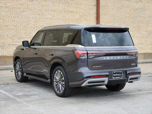 2025 INFINITI QX80 Luxe