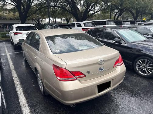 2005 Toyota Avalon Limited