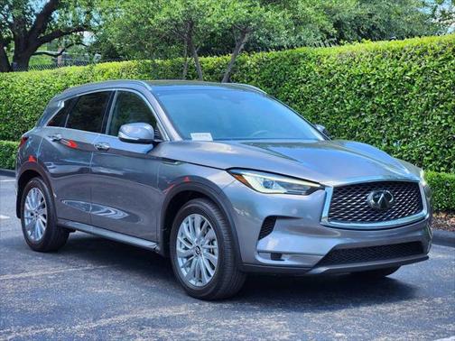 2024 INFINITI QX50 LUXE