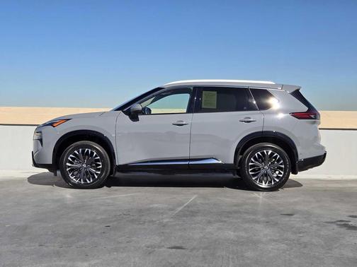 2024 Nissan Rogue Platinum