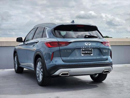 2024 INFINITI QX50 LUXE